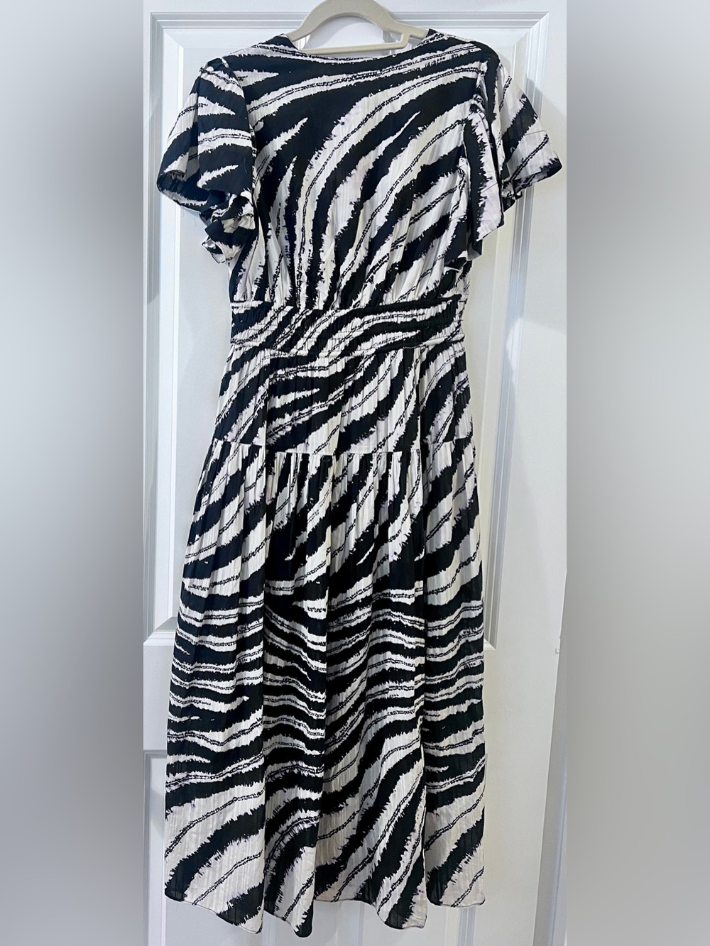Ulla Johnson Lyria dress in Shibori Wave, size 6 - Picture 4 of 12
